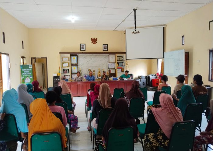 Pembagian BLT Tahap XII Desa Selat Nasik